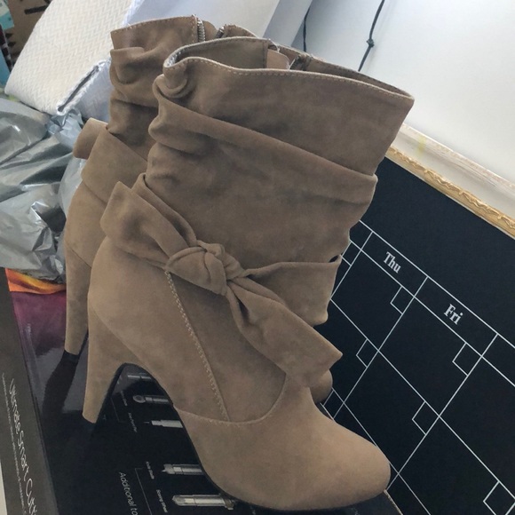 🌟Venus Microsuede heels👠 - Picture 2 of 4